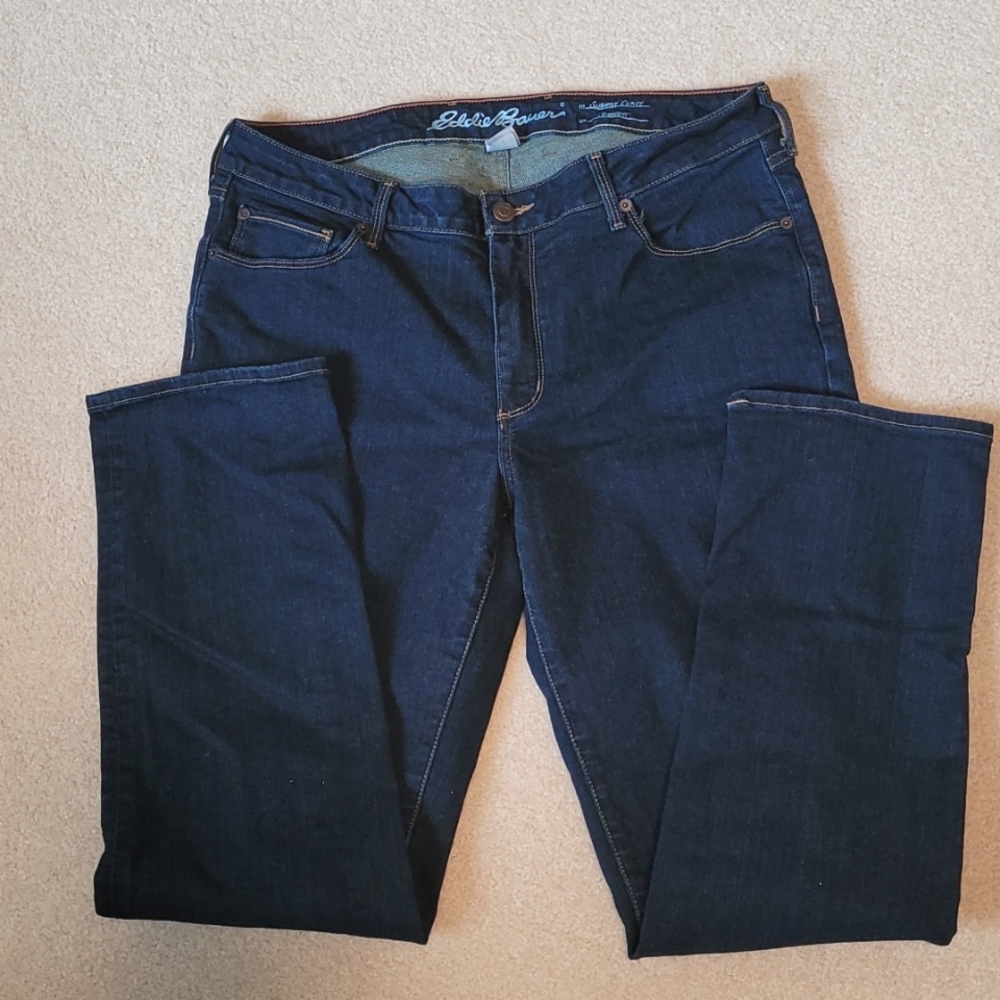 Eddie Bauer Slightly Curvy Jeans 01